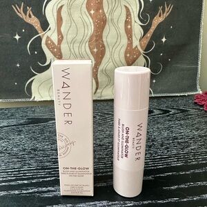 wander beauty on the glow blush & illuminator